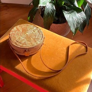 Cute basket purse has all the Fall vibes! 🧡